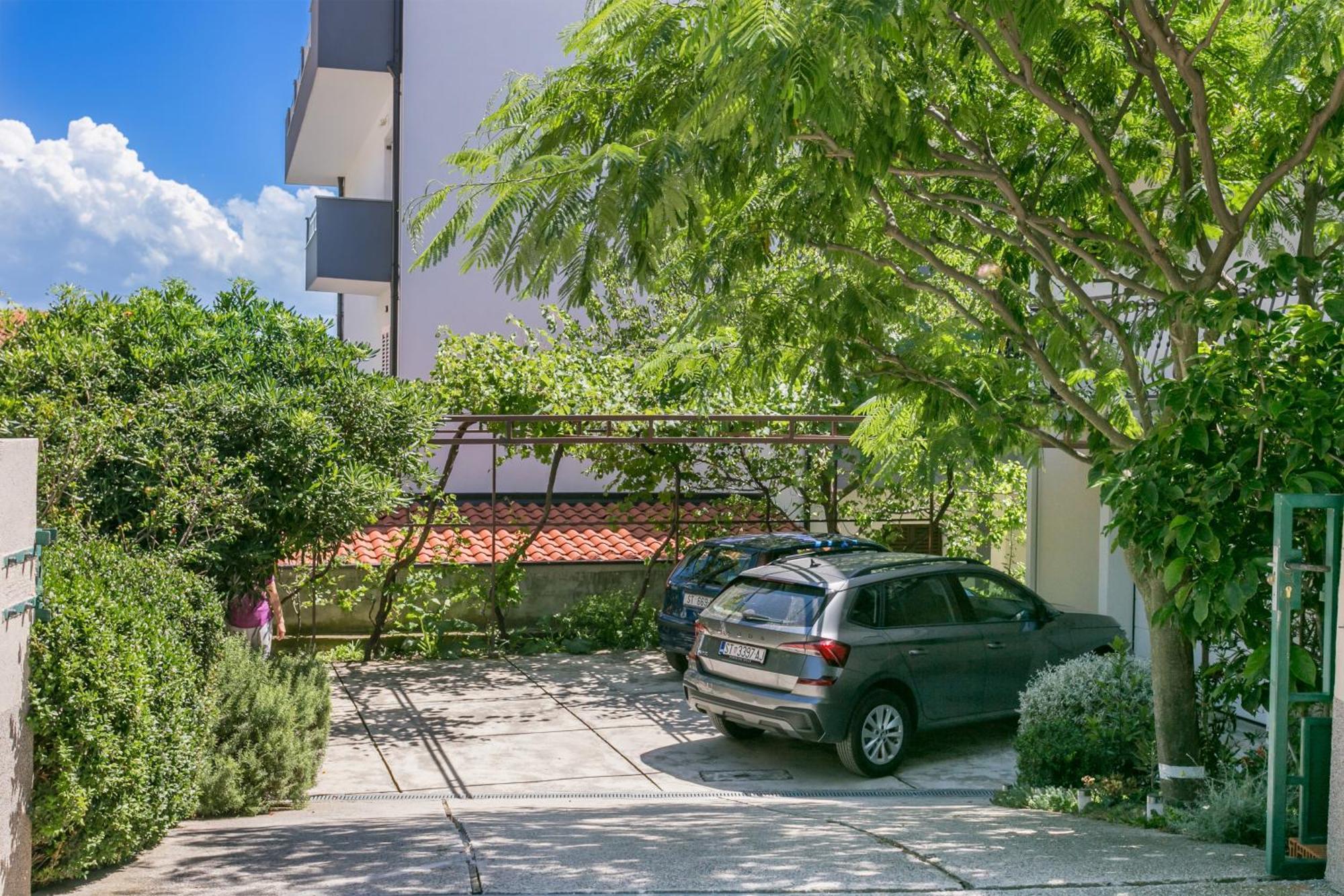 Apartments With A Parking Space Podstrana, Split - 17586 Exterior photo