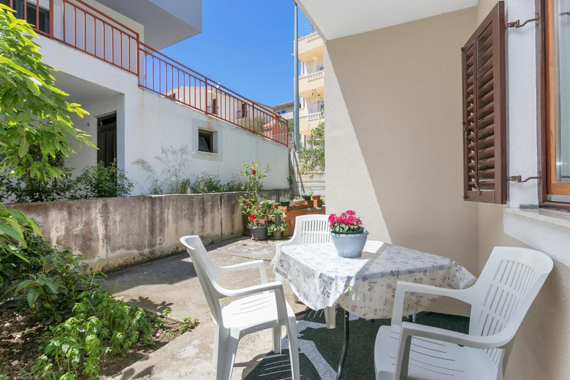 Apartments With A Parking Space Podstrana, Split - 17586 Exterior photo